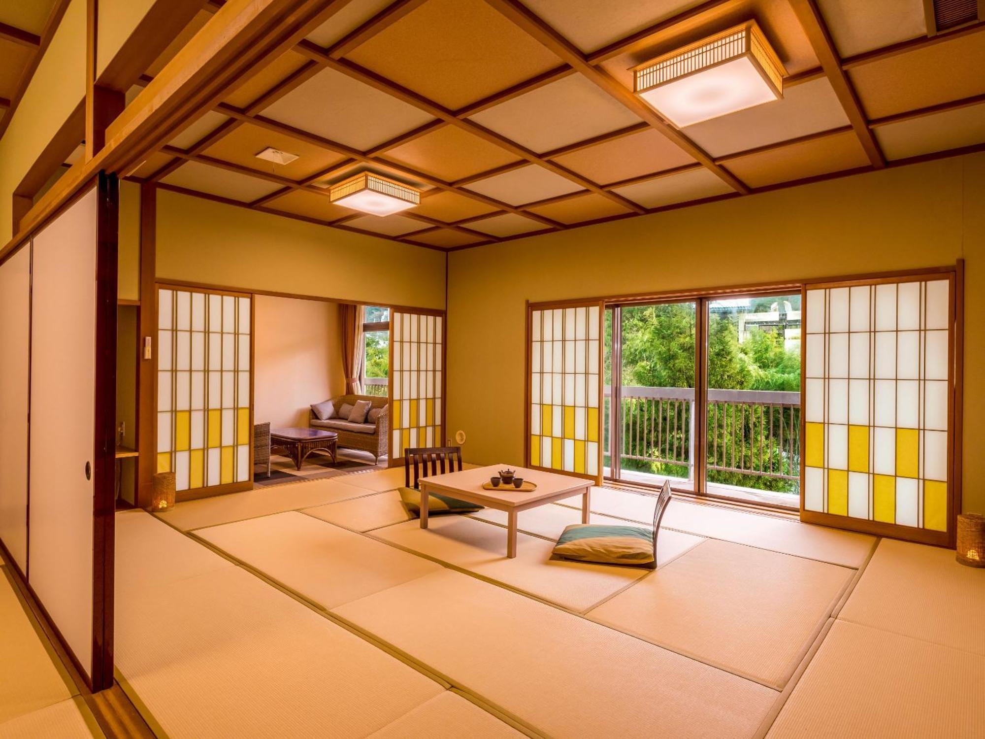 Ooedo Onsen Monogatari Yamanaka Saichoraku เรียวกัง