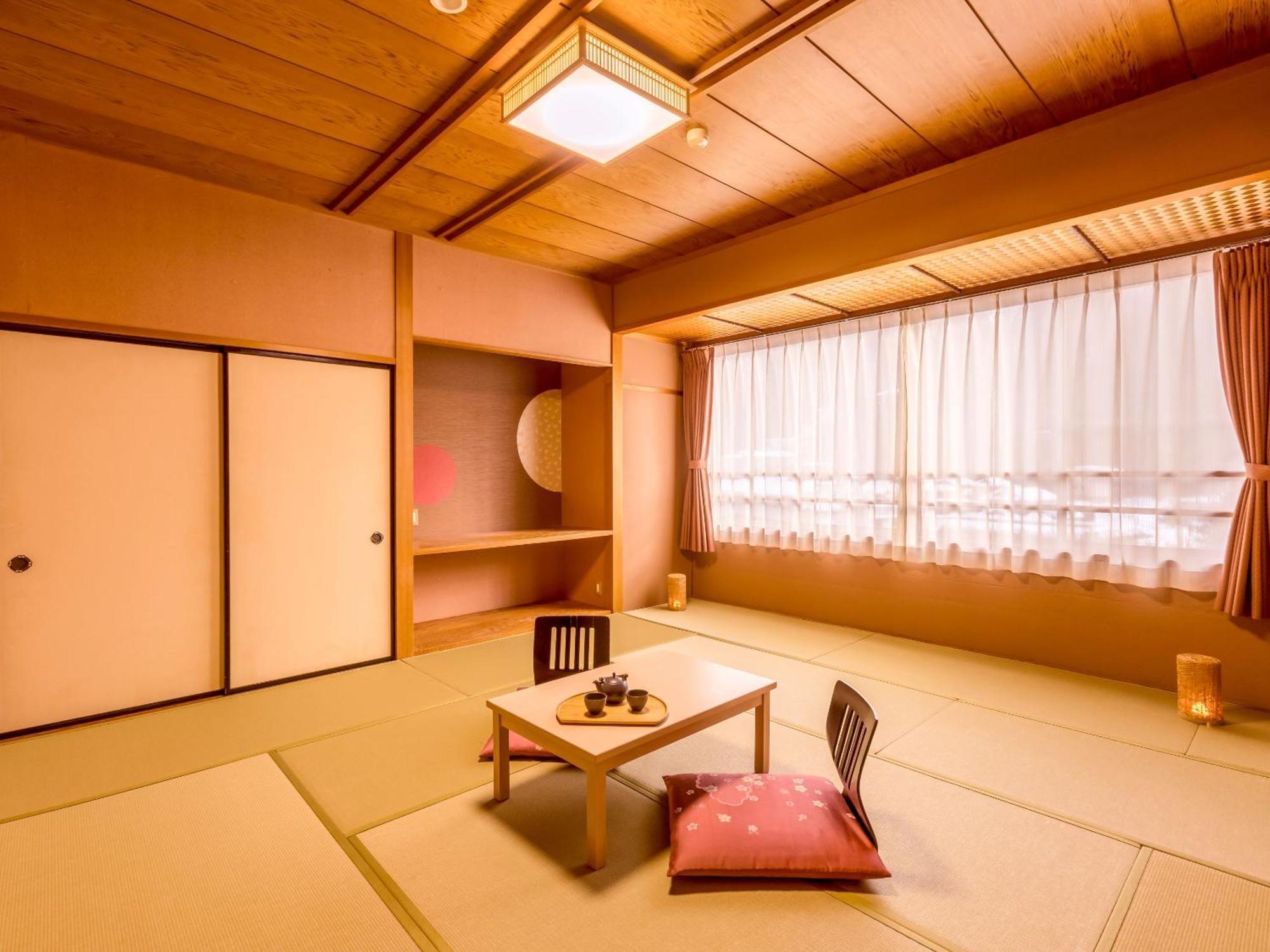 Ooedo Onsen Monogatari Yamanaka Saichoraku เรียวกัง คากะ