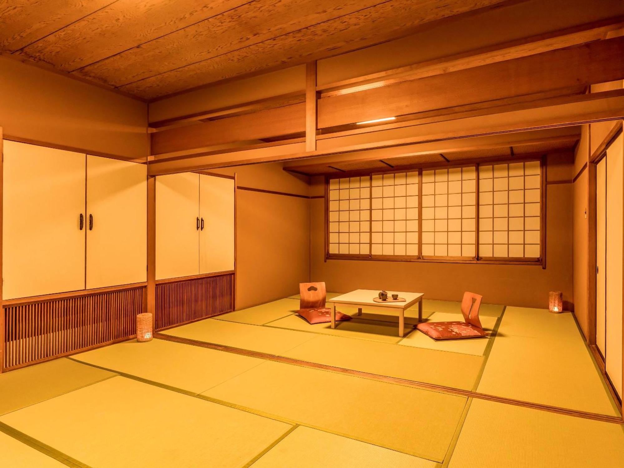 Ooedo Onsen Monogatari Yamanaka Saichoraku 3*