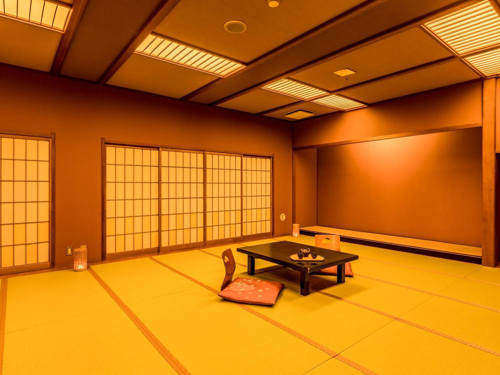 เรียวกัง Ooedo Onsen Monogatari Yamanaka Saichoraku 3*