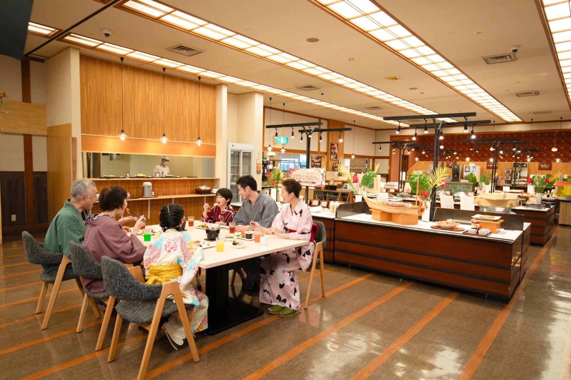 Ooedo Onsen Monogatari Yamanaka Saichoraku 3*